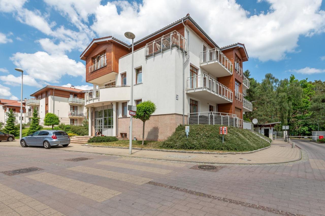 Huoneisto Grand Apartments - Neptun Park. *
