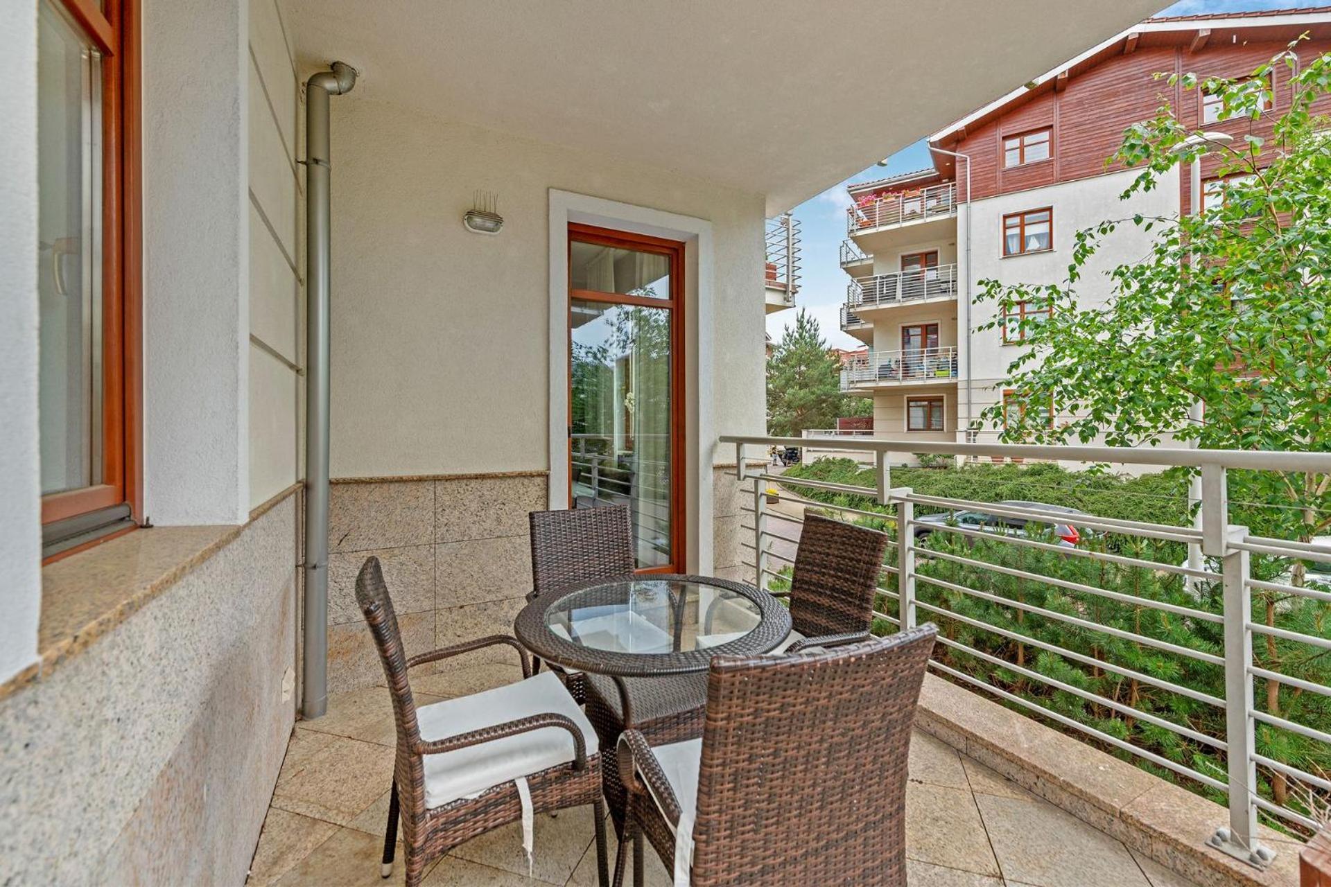 Huoneisto Grand Apartments - Neptun Park. *